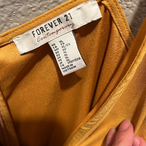 Forever 21 Gold dress, size XL - Picture 3 of 5